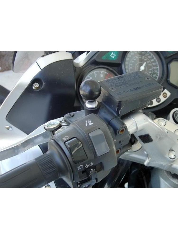 Głowica obrotowa RAM połączona ze śrubą M10 (skok gwintu 1.25)