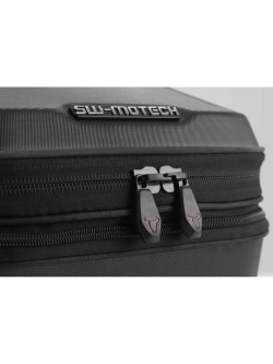 Zestaw: kufer centralny plastikowy + stelaż Urban ABS SW-Motech Yamaha Tracer 7/ GT (RM55, RM56) (25-) [poj.: 16-29 L]