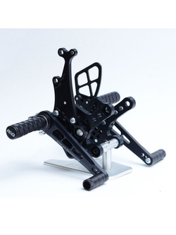 PODNÓŻKI REGULOWANE (SET) R&G DO Kawasaki ZX10-R (16-18)
