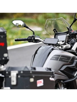 Uchwyt na telefon Outplorer QM02 Launch Pro mocowany na kierownicę, z regulacją i systemem amortyzacji