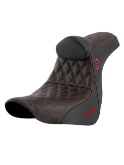 Kanapa motocyklowa dla kierowcy i pasażera z podparciem lędźwiowym Saddlemen SDC Performance Pro Series Gripper Harley Davidson FLSB/ FXLR/ S/ ST (wybrane modele) (18-) czarno-czerwona