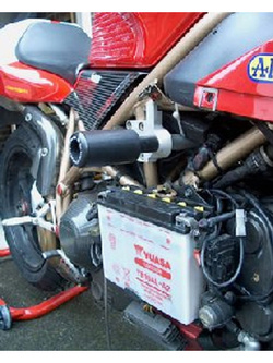 Crash pady R&G do Ducati 748 (96-01) / 916 (94-01) / 996 (98-01)