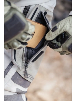 Spodnie motocyklowe tekstylne Klim Badlands Pro szare