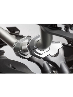 Zestaw podwyższający kierownicę SW-MOTECH modele Suzuki, CF Moto, Yamaha, KTM, Benelli [H: 30mm; Przesunięcie: 22mm] srebrne