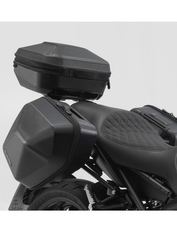 Zestaw: kufer centralny plastikowy + stelaż URBAN ABS SW-MOTECH Honda CB 500 F (18-25), CBR 500 R (18-) [pojemność 16-29 L]