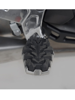Podnóżki EVO SW-MOTECH Triumph Tiger 660 Sport (22-), Yamaha Tracer 7/ GT (21-) srebrne