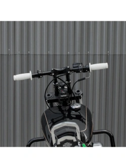 Manetki motocyklowe Biltwell Renegade TPV do kierownic o średnicy 25.4 [mm] białe