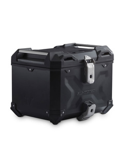 Zestaw: kufer centralny TRAX ADV + stelaż Adventure-rack SW-MOTECH Suzuki V-Strom 1000 / XT WDD0 (16-), V-Strom 1050/XT (19-) , V-Strom 650XT (17-25), V-Strom 1050DE (23-) (pojemność 38 L) czarny 