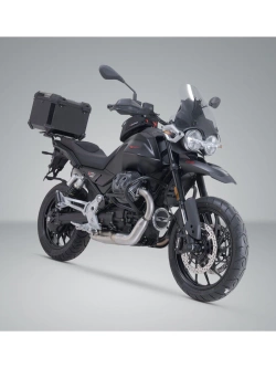 Zestaw: kufer centralny czarny TRAX ADV + stelaż Adventure-rack SW-Motech Moto Guzzi V85 Strada (24-) [poj.: 38 L]