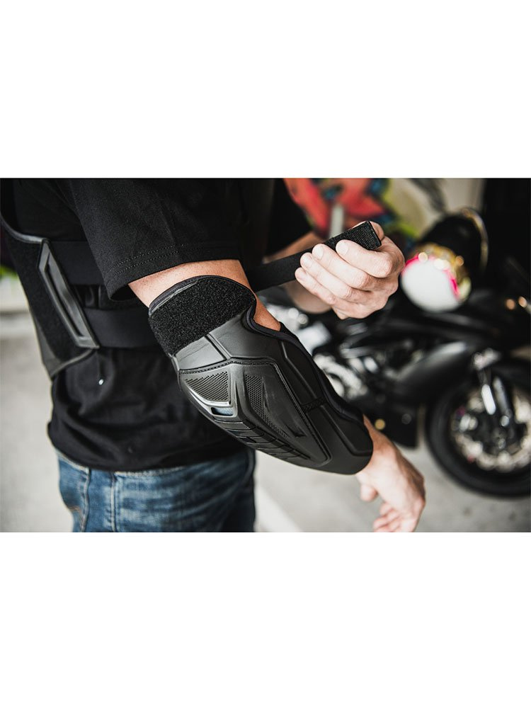 Ochraniacze łokci Icon Field Armor 3