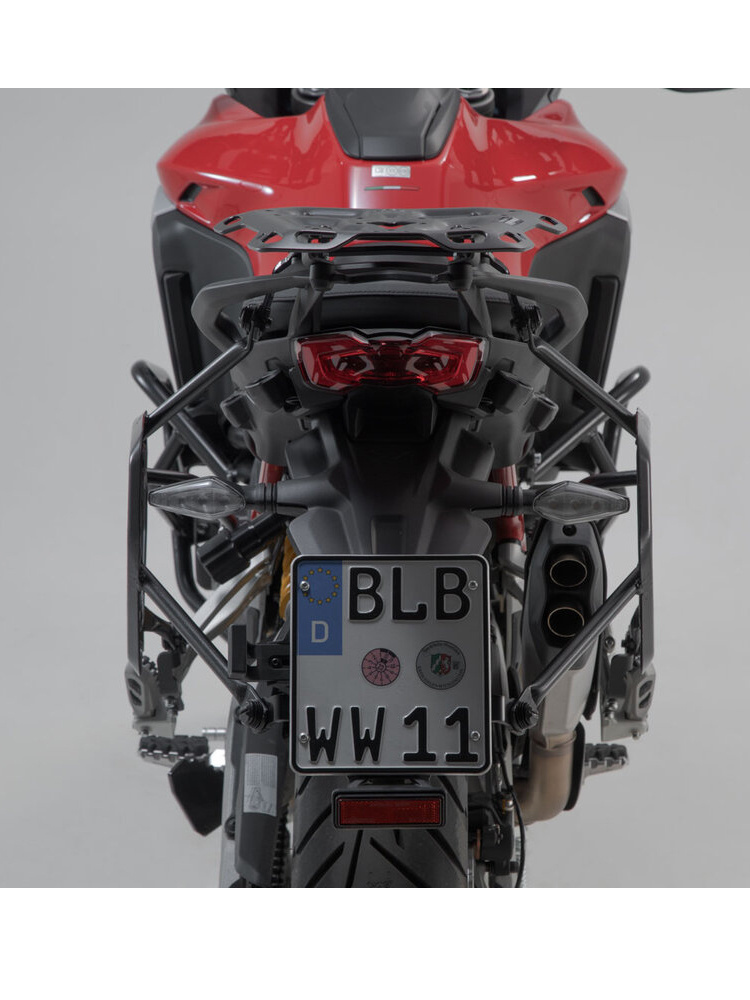 Zestaw: kufry boczne + kufer centralny TRAX ADV + stelaże SW-MOTECH do motocykla Ducati Multistrada V4 / S (20-)/ Pikes Peak (21-)/ Rally (23-) srebrne