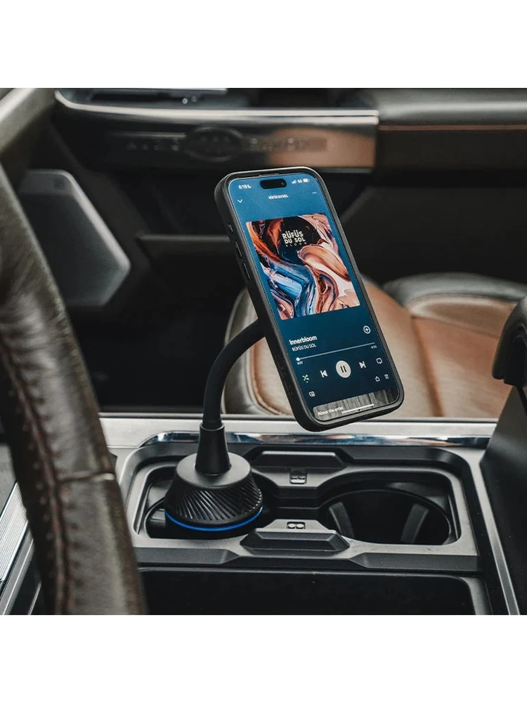 Uchwyt samochodowy Quad Lock na telefon montowany w miejsce kubka