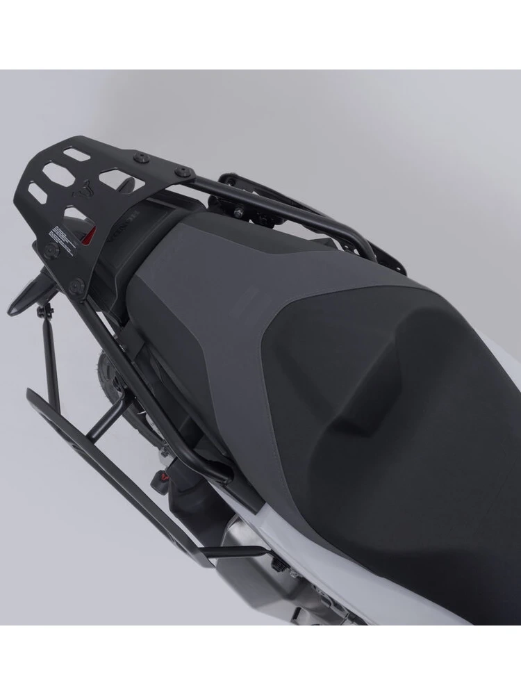 Zestaw: kufry boczne + kufer centralny TRAX ADV + stelaże SW-Motech Honda X-ADV 750 RH21 (24-) srebrne