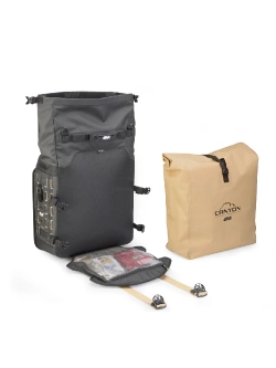 Sakwy motocyklowe GIVI GRT709B Canyon wodoodporne, czarne  [pojemność: 2 x 35l]