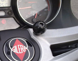 Podstawa zacisku kierownicy motocyklowej RAM ze śrubami M8