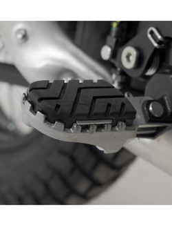 Podnóżki ION SW-Motech BMW R 1250 R (18-25) / RS (18-), R 1200 R / RS (14-18)/ Royal Enfield Himalayan 411 (21-) srebrne