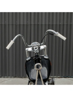 Manetki motocyklowe Biltwell Kung Fu TPV do kierownic o średnicy 22 [mm] białe