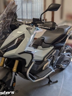 Zestaw montażowy handbarów Barkbusters Honda X-ADV (21-) czarny