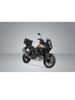 Zestaw: kufer centralny czarny TRAX ADV + stelaż Adventure-rack SW-Motech KTM 1290 Super Adventure / S / R (21-)/ 1390 R/ S/ Evo (24-) [pojemność 38 L]