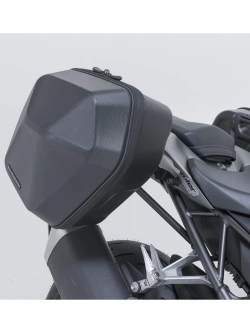 Zestaw: kufry boczne plastikowe Urban ABS + stelaże SLC SW-Motech Honda CB 1000 Hornet (24-) [poj.: 2 x 16,5l]