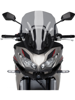 Szyba motocyklowa turystyczna PUIG do modelu Kawasaki Versys 650 (22-) lekko przyciemniana