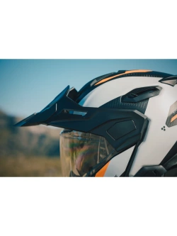 Kask adventure Nexx X.Lifecountry Terra biało-czarno-pomarańczowy matowy
