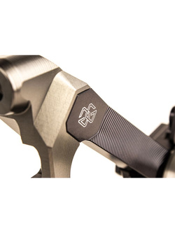 Zestaw regulowanych podnóżków z dźwigniami GILLES MUE2-D02 Ducati Streetfighter V4 1100/ S (20-22) czarno-czerwone