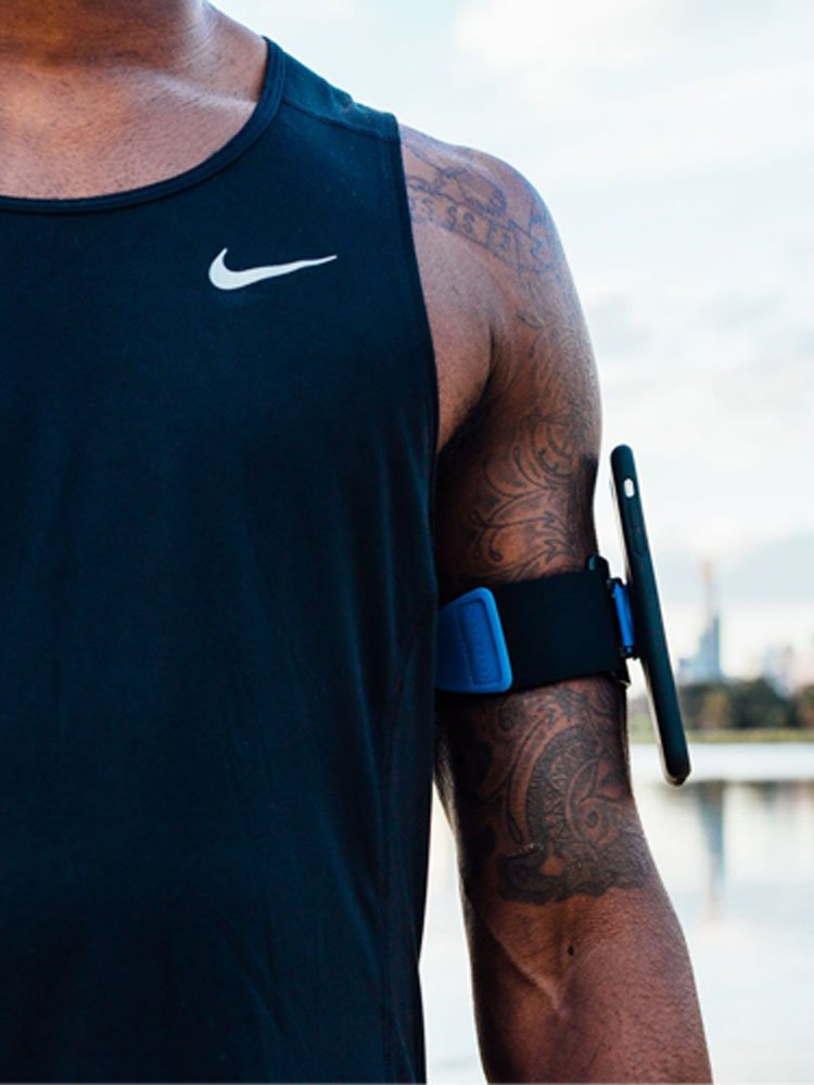 Zestaw do biegania: etui MAG na telefon iPhone 16e (magnetyczne) + opaska sportowa Quad Lock