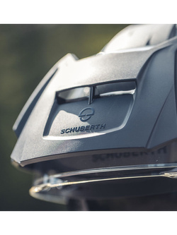 Zestaw: Kask szczękowy Schuberth E2 szary + dedykowany interkom motocyklowy