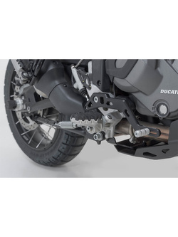 Podnóżki SW-MOTECH EVO do Ducati (wybrane modele) srebrno-czarne