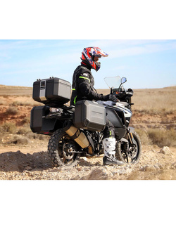 Kufer centralny aluminiowy Shad Terra TR48 czarny [pojemność: 48 l]