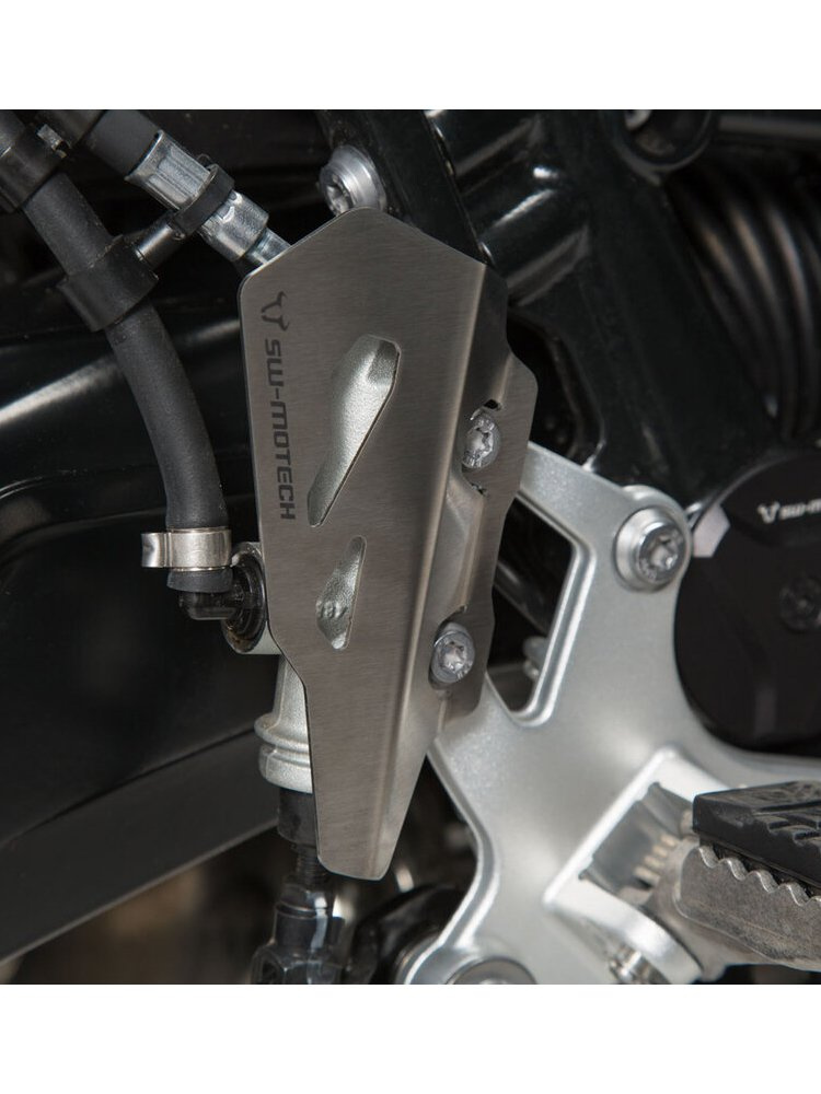 Zestaw zabezpieczający: osłona pompy hamulcowej, kolektora, czujnika przepustnicy, zbiornika płynu hamulcowego SW-MOTECH BMW R nineT (14-20), R nineT Scrambler (16-20)