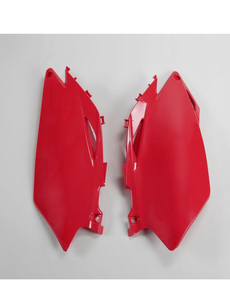 Osłony boczne tylne UFO do Hondy CRF 250R (10), CRF 450R (09-10) czerwone