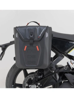 Sakwy motocyklowe wodoodporne SysBag WP M/M SW-Motech + stelaże SLC Husqvarna Svartpilen (23-)/ Vitpilen 401 (23-25) [poj.: 2 x 17-23l]