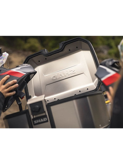 Kufer centralny aluminiowy SHAD TR55 Terra srebrny [pojemność: 55 l]