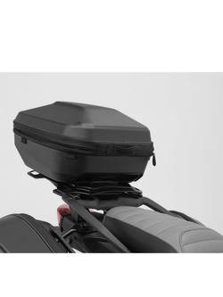 Zestaw: kufer centralny plastikowy + stelaż URBAN ABS SW-MOTECH KTM 790 Duke (18-), 890 Duke / R (19-) [pojemność 16-29 L]