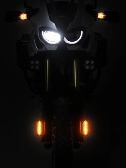 Mocowanie świateł do jazdy dziennej Denali DRL i B6 Visibility Pods