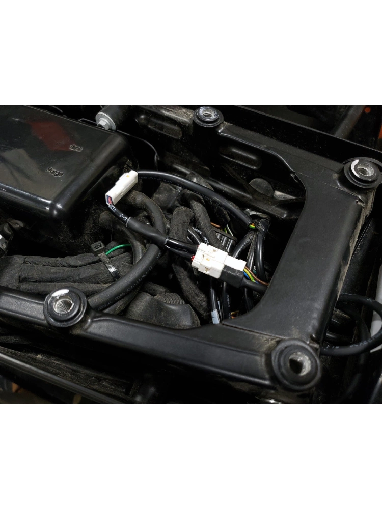 Adapter okablowania Denali światła hamowania B6 do wiązki przewodów OEM KTM Adventure (15-20)