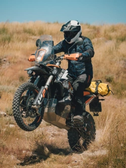 Kask adventure Nexx X.Lifecountry Plain biały