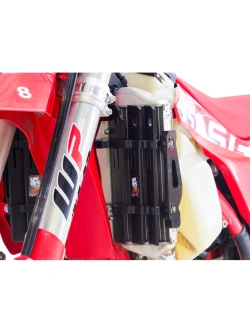 Wzmocnienie chłodnicy AXP Racing Gas-Gas, Husqvarna, KTM (wybrane modele) czarne
