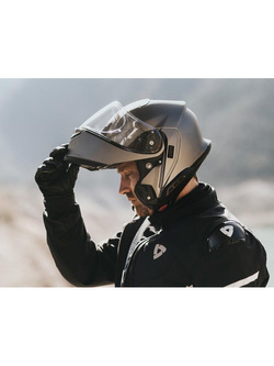 Zestaw: kask szczękowy Shoei Neotec 3 srebrny + dedykowany interkom motocyklowy Sena SRL 3