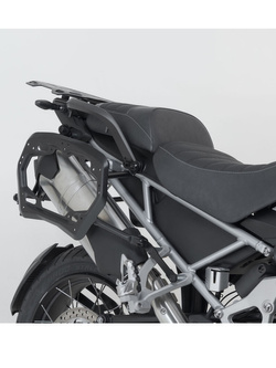 Zestaw: kufry boczne + stelaże PRO TRAX ADV SW-MOTECH 45/37 do motocykla Triumph Tiger 1200 GT / Pro / Rally Pro (22-) (pojemność 37 i 45 L) czarne