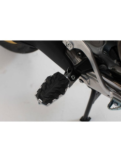 Podnóżki EVO SW-MOTECH Honda (wybrane modele) srebrne