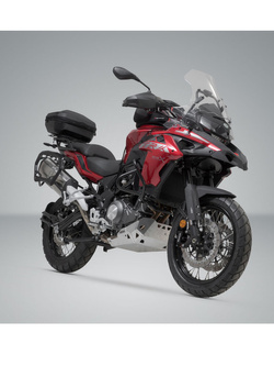 Zestaw: kufer centralny plastikowy Urban ABS + stelaż Adventure-rack SW-MOTECH Benelli TRK 502 X (18-) [pojemność 16-29 L ]