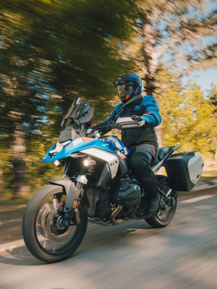 Kask adventure Nexx X.Lifecountry Terra szaro-czarno-czerwony matowy