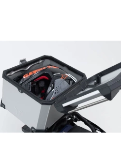 Zestaw: kufer centralny srebrny TRAX ADV + stelaż Adventure-rack SW-Motech Moto Guzzi V85 Strada (24-) [poj.: 38 L]