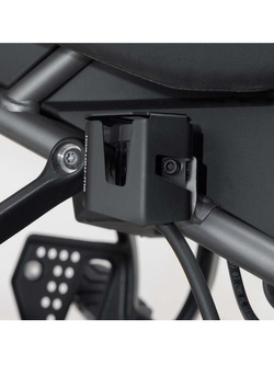 Osłona zbiornika płynu hamulcowego SW-MOTECH Harley-Davidson Pan America (RA1250) RA1 (21-)/ ST (24-)