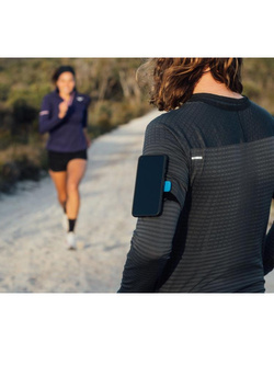 Zestaw do biegania: etui na telefon iPhone 14, wodoodporny pokrowiec oraz opaska sportowa Quad Lock