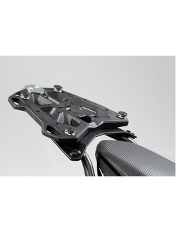 Zestaw: kufer centralny srebrny TRAX ADV + stelaż Street-rack  SW-Motech YAMAHA MT-07 Tracer / Tracer 700 RM30 (16-23), Tracer 7 (21-) [pojemność: 38 L]