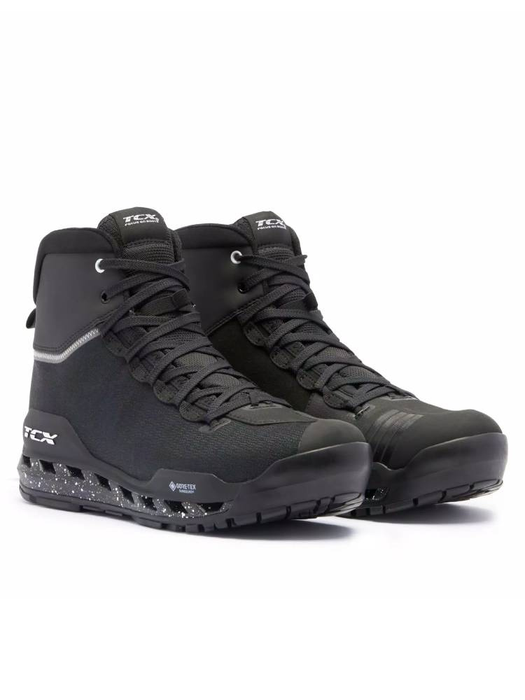 Buty motocyklowe TCX Climatrek Surround Gore-Tex biało-czarne